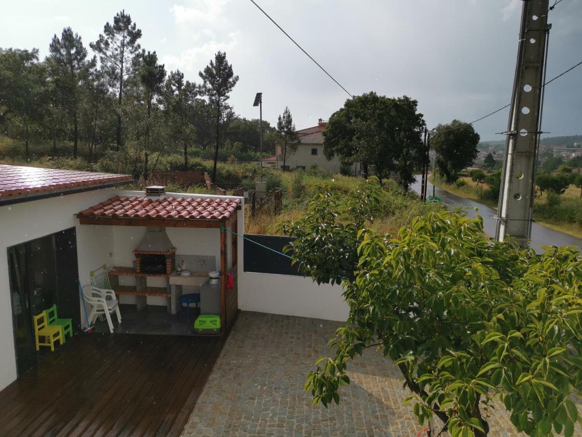 Vila Casa Do Curral Do Chapeu Coja Exteriér fotografie