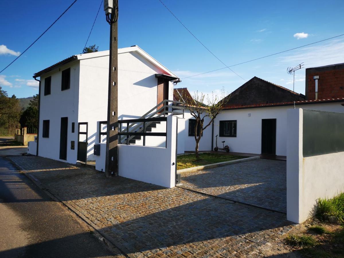 Vila Casa Do Curral Do Chapeu Coja Exteriér fotografie